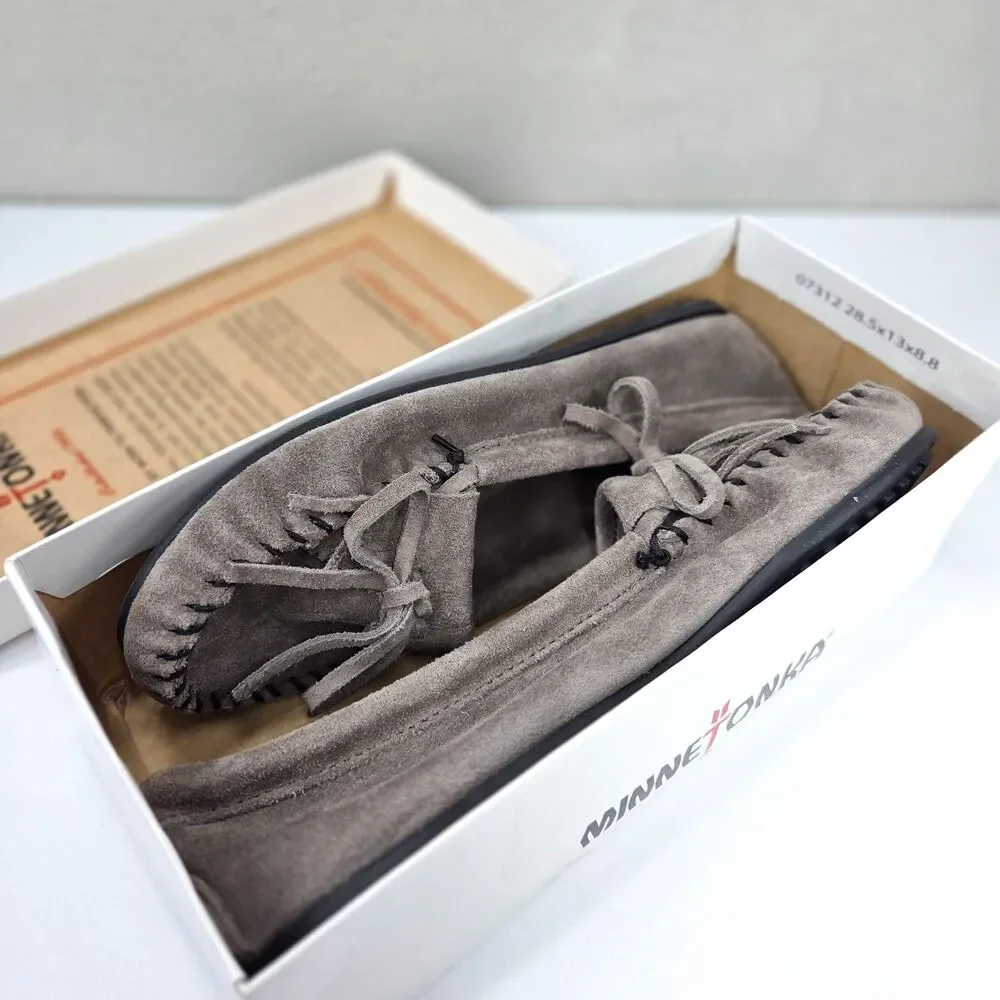 Minnetonka Kilty Hardsole Moccasins Women’s Size 9 Grey Suede 401T NIB